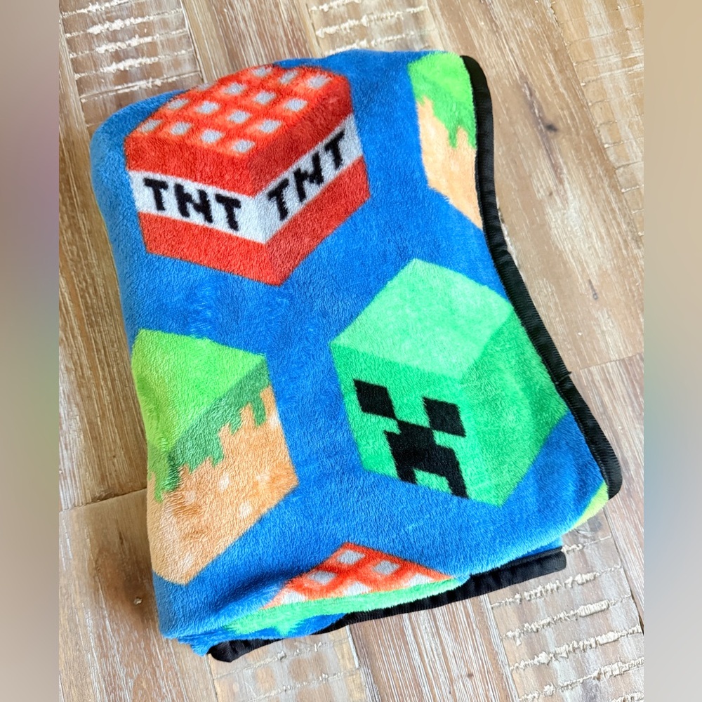 Minecraft Plush Throw /Blanket